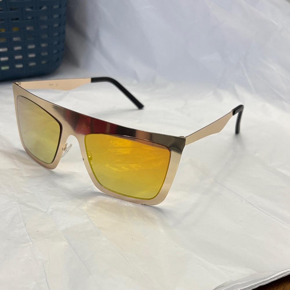 Gold Frame Yellow - Green Gradient Lens Women's Fashion Sunglasses